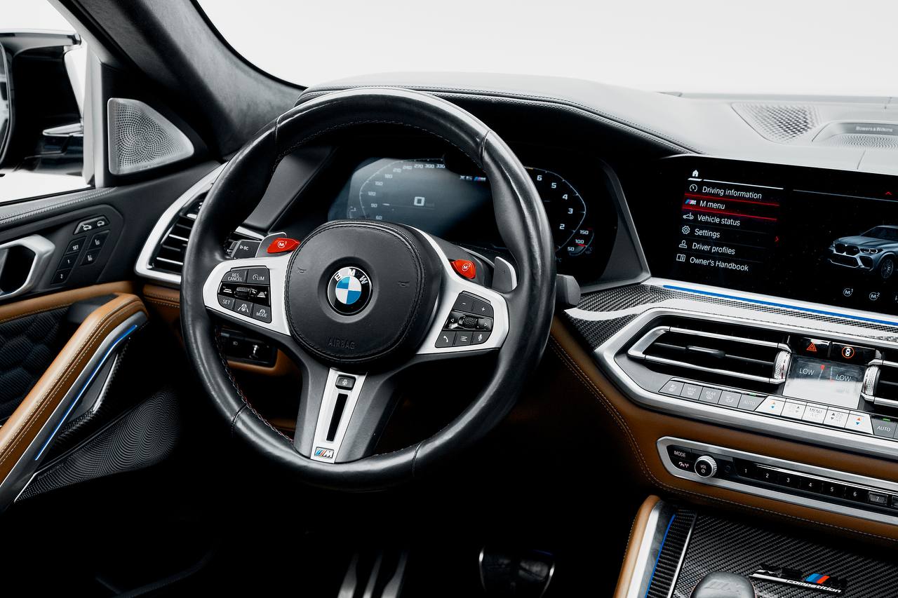 Аренда авто в Дубае за usdt